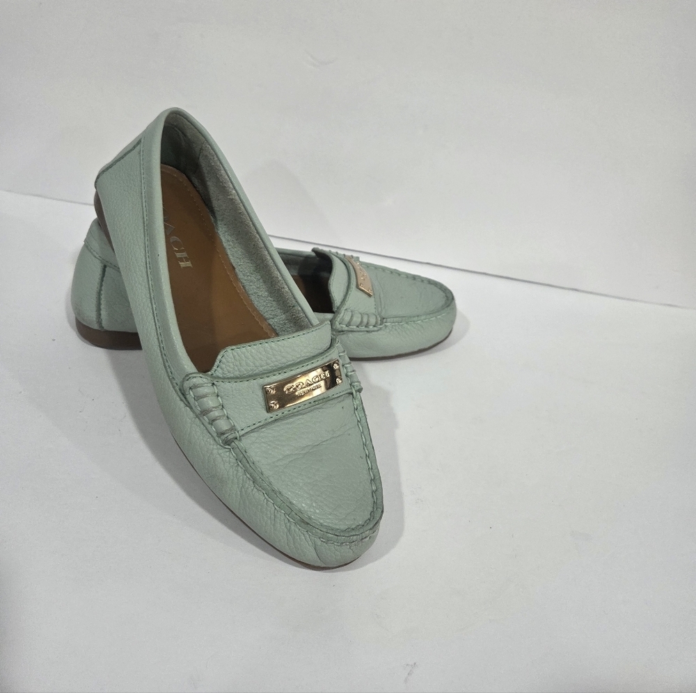 Coach Women's Light Green Leather Loafers Sz.6 B